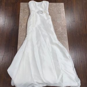 Wedding gown